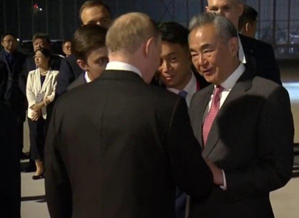 普汇网 普京访华收获满满, 经济和外交两开花, 俄罗斯想要的基本都拿到了